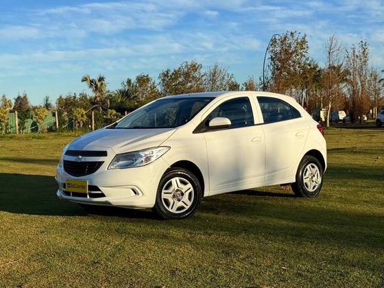 CHEVROLET ONIX 1.0 MPFI LS 8V FLEX 4P MANUAL CHEVROLET ONIX 1.0 MPFI LS 8V FLEX 4P MANUAL